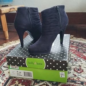 Black Heel Boots